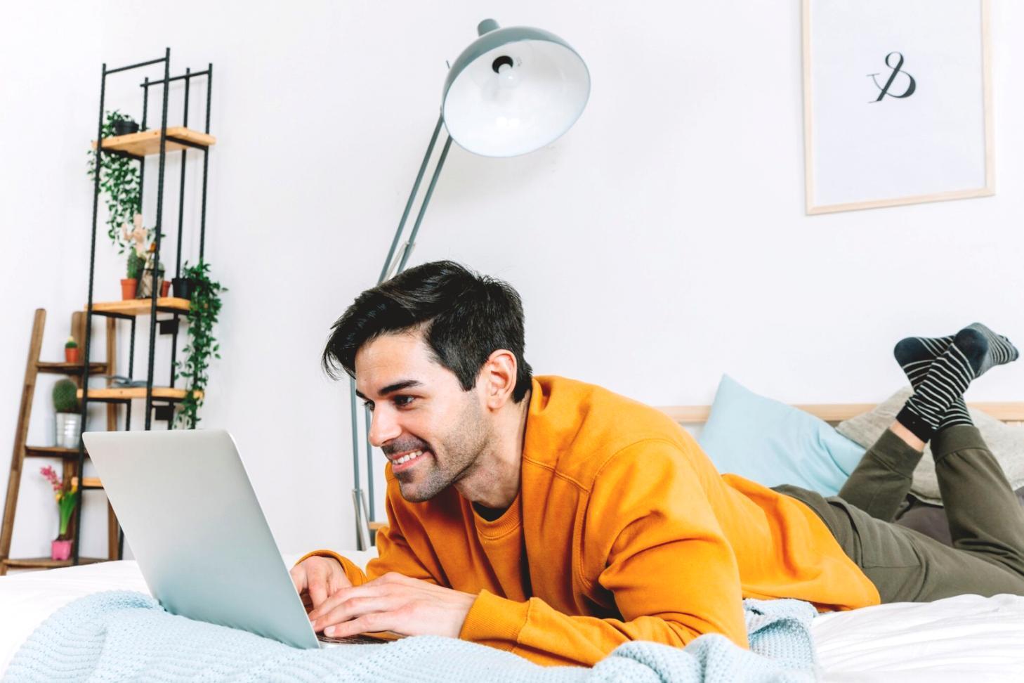 Environnement d'apprentissage moderne avec outils d'analyse financière