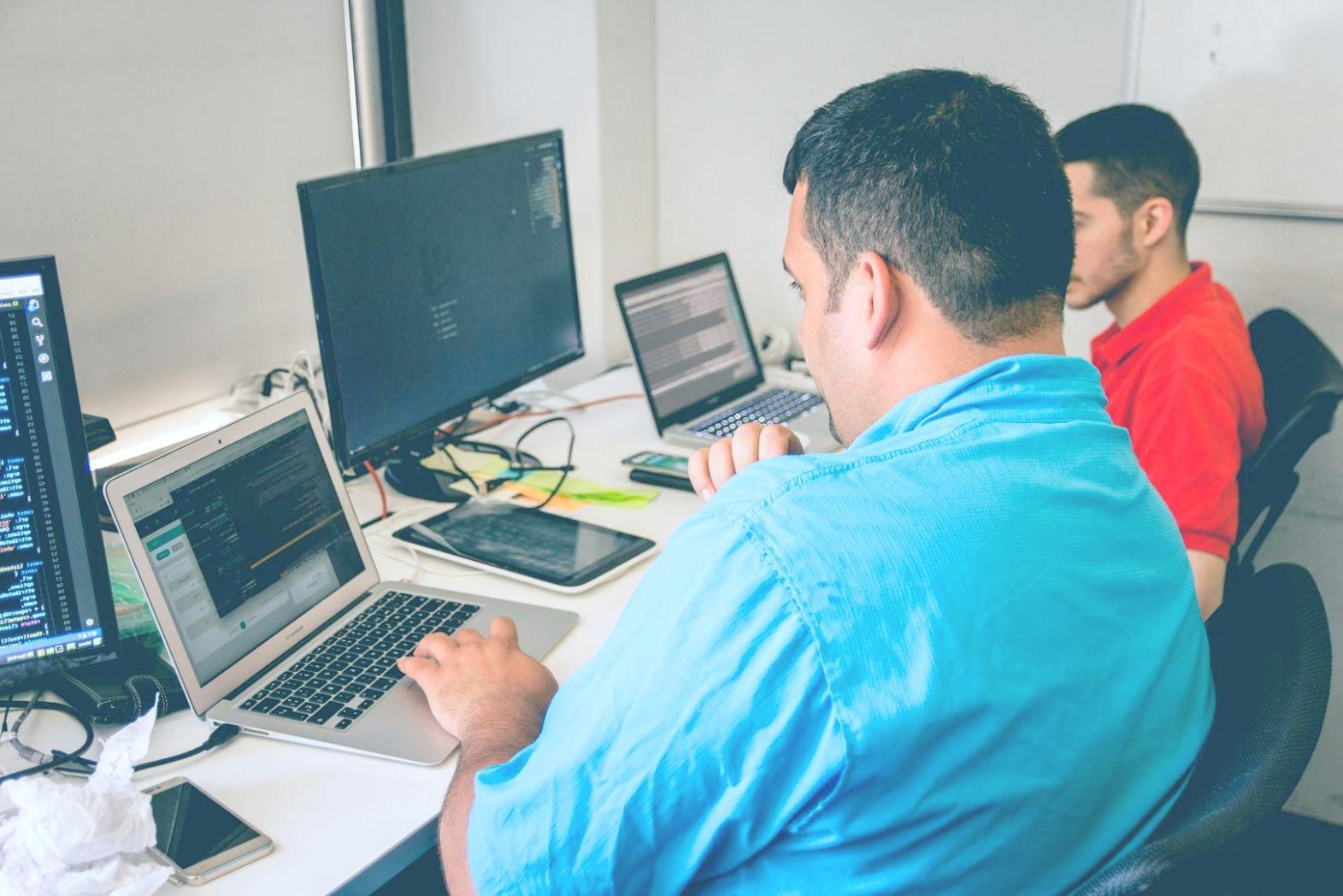 Interface de plateforme d'analyse financière interactive